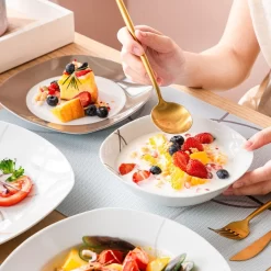 VEWEET Tafelservice 'Nikita' Aus Porzellan, 24 Teilig Geschirrset Beinhatlet Müslischalen, Dessertteller, Speiseteller Und Suppenteller, Geschirrservice Für 6 Personen -Küche Zu Hause c3693d1a310f812e871010f82079c57a