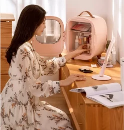 Baseus Mini Beauty Kühlschrank Für Kosmetik Reisekühlschrank Mit Heizung 8l 220V EU / 12V Weiß -Küche Zu Hause f4f7739d14a0dc5548cb13db88714845